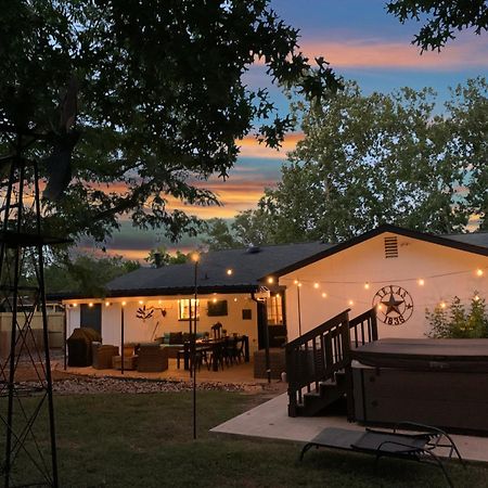 Bayer Guest Haus-Hot Tub And Fire Pit Villa Fredericksburg Exterior foto